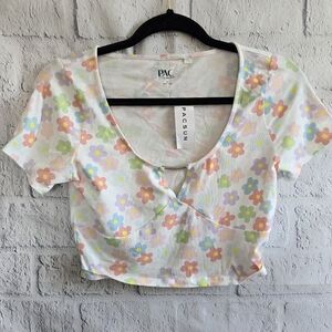 PacCares Mojave Floral Hardware Cropped T-shirt NWT Medium